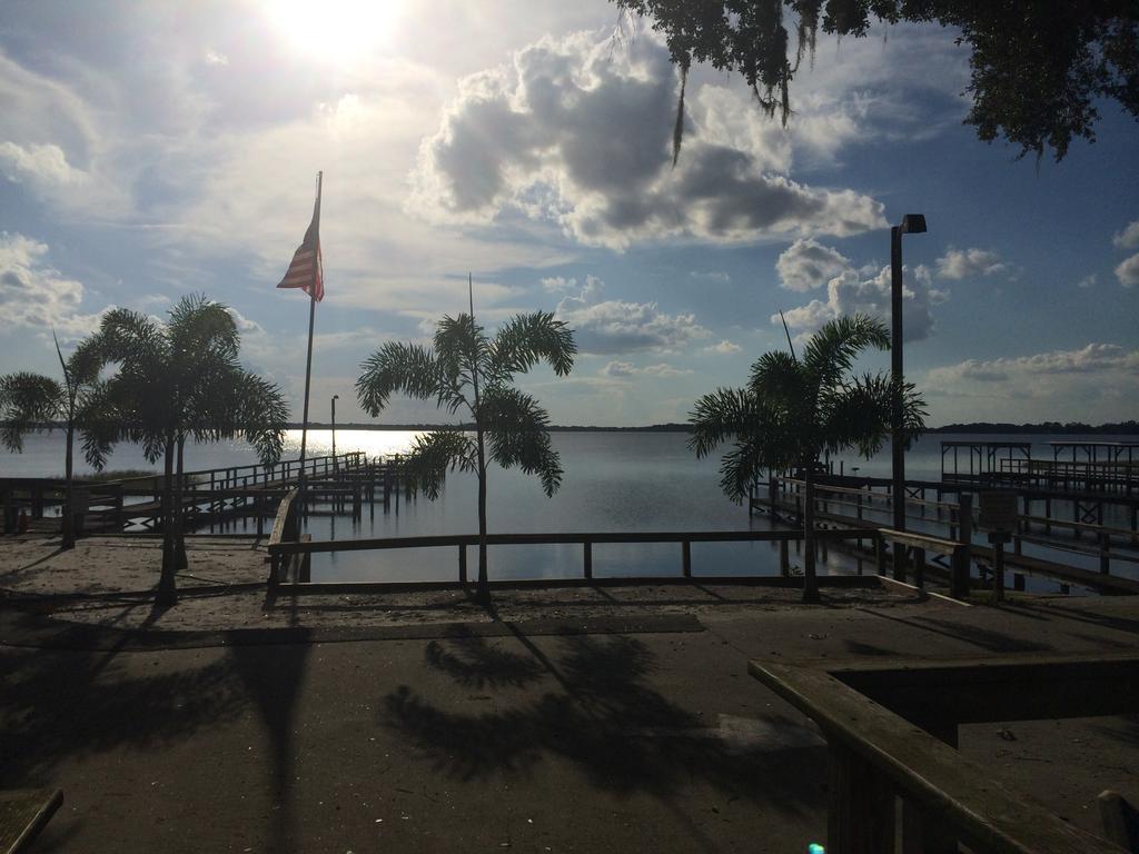 Lakeside Inn&Cafe Saint Cloud Exterior foto