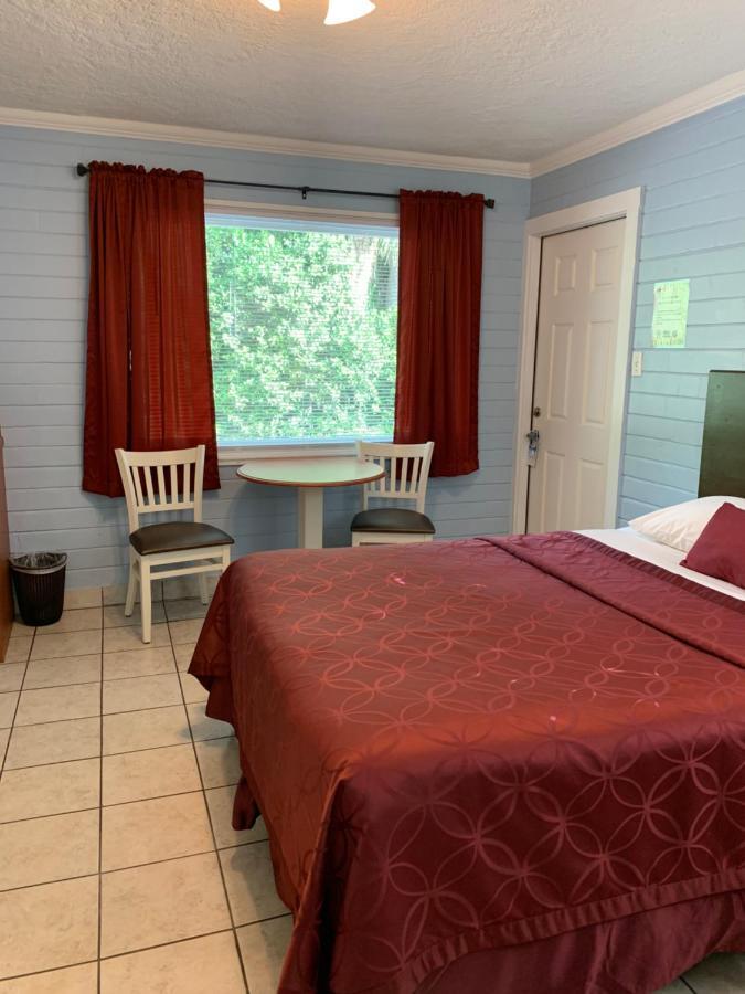 Lakeside Inn&Cafe Saint Cloud Exterior foto